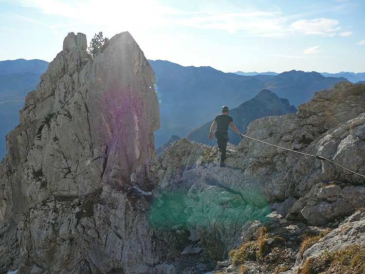 img00022.jpg